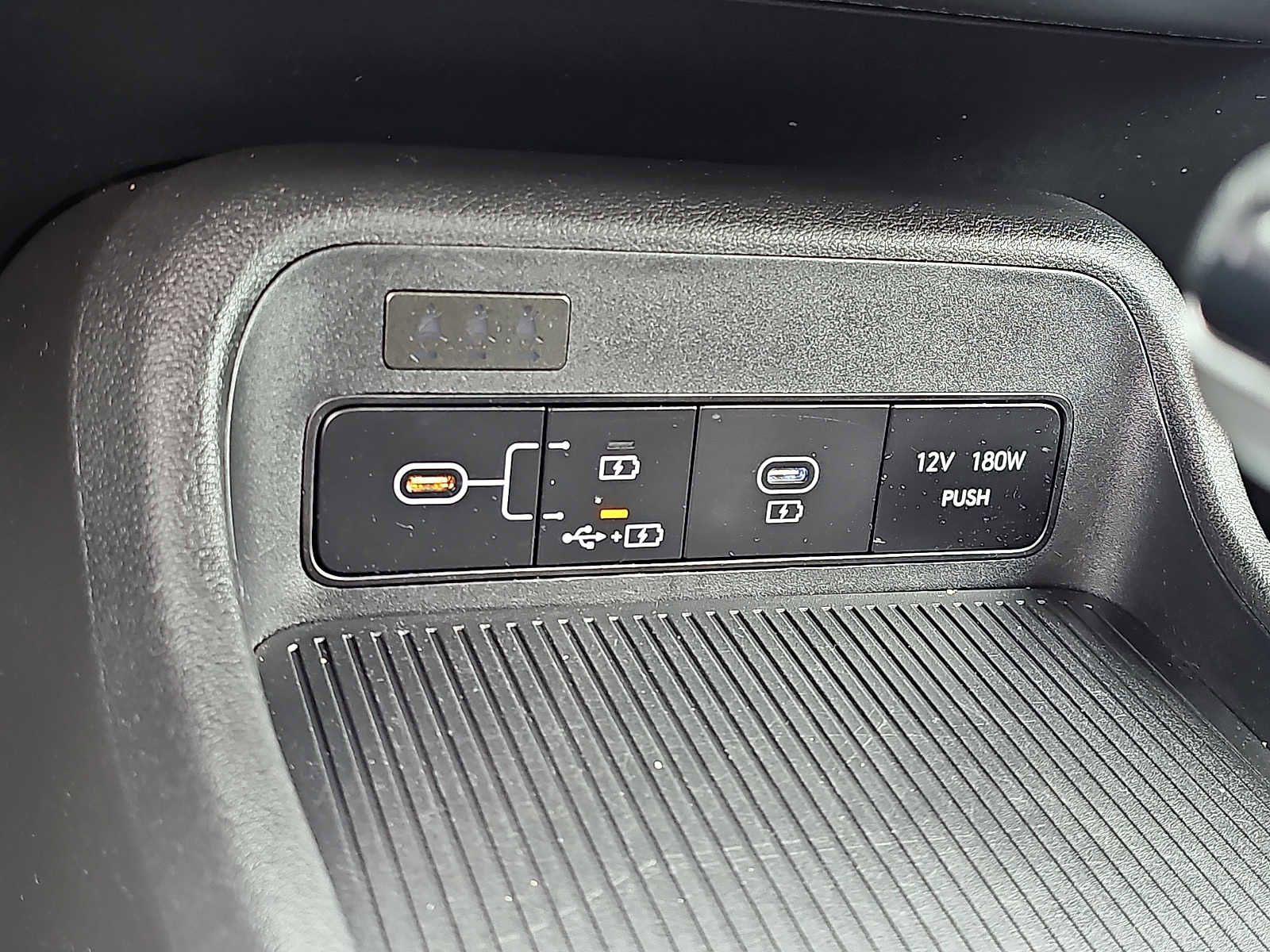 Used 2024 Hyundai Kona SEL AWD/4WD image 23
