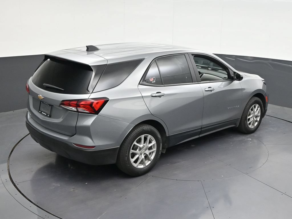 Used 2023 Chevrolet Equinox LS w/ LS Convenience Package FWD image 22