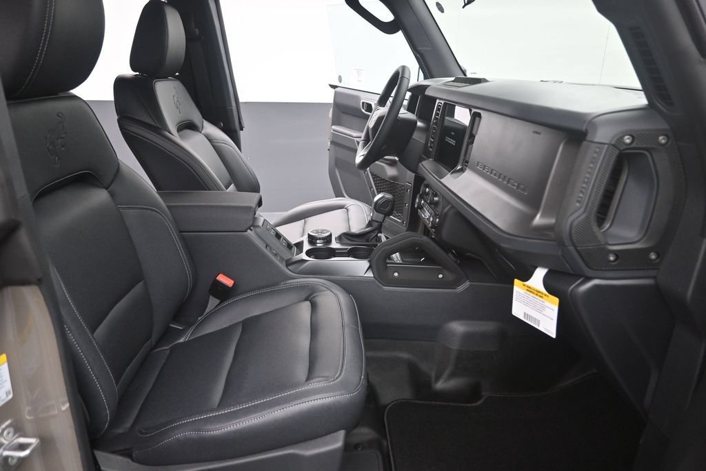 New 2026 Ford Bronco Badlands AWD/4WD image 24