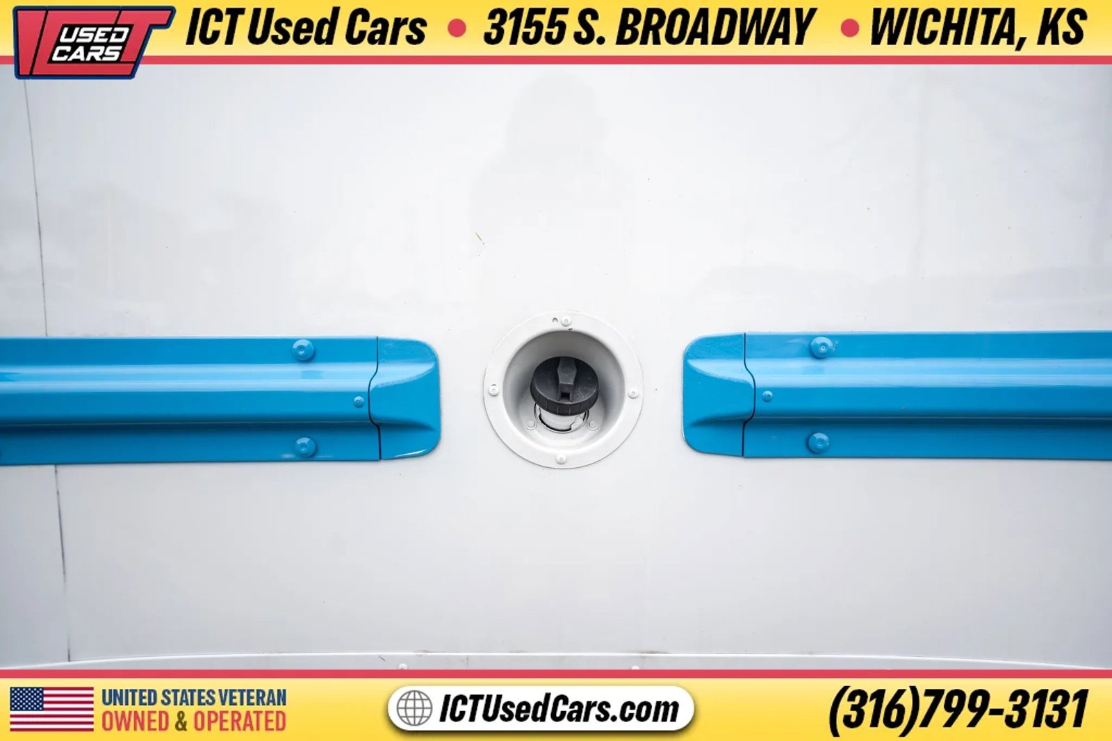 Used 2018 GMC Savana 3500 Extended w/ Driver Convenience Package RWD image 22