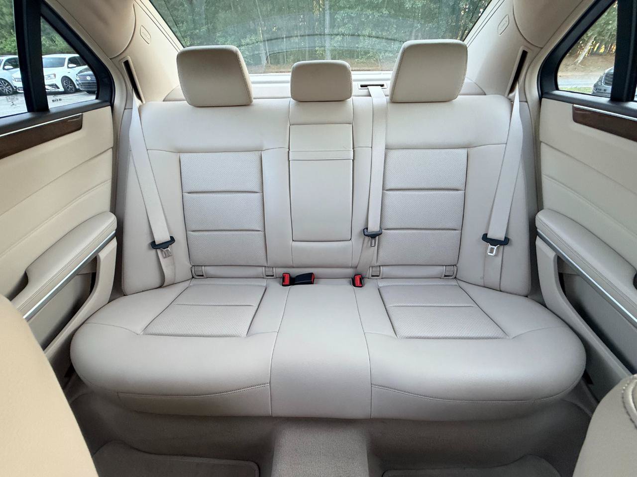 Used 2014 Mercedes-Benz E 350 Sedan image 16