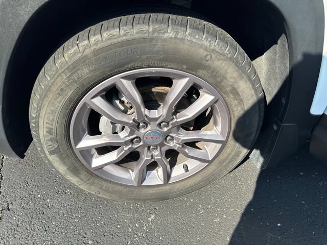 Used 2022 GMC Terrain SLT w/ Tech Package AWD/4WD image 32