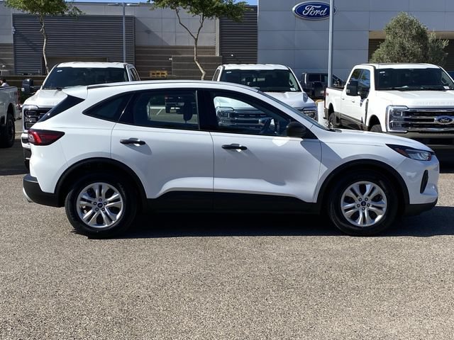 Certified 2023 Ford Escape FWD image 9