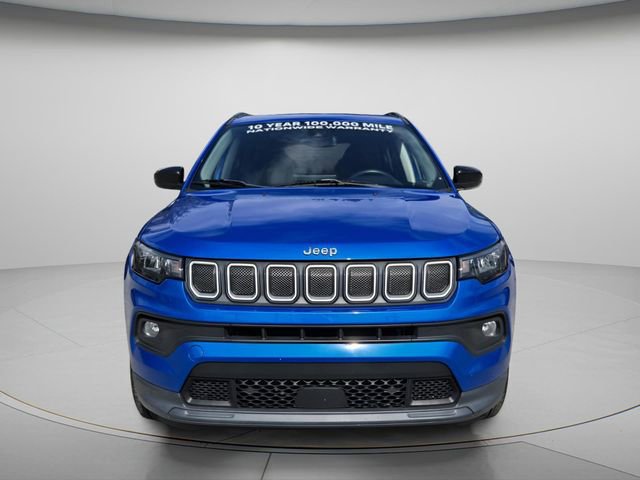 Used 2022 Jeep Compass Latitude image 4