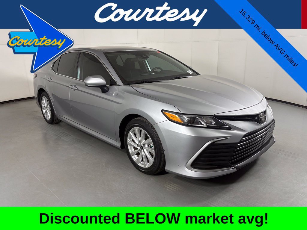 Used 2024 Toyota Camry LE FWD image 1