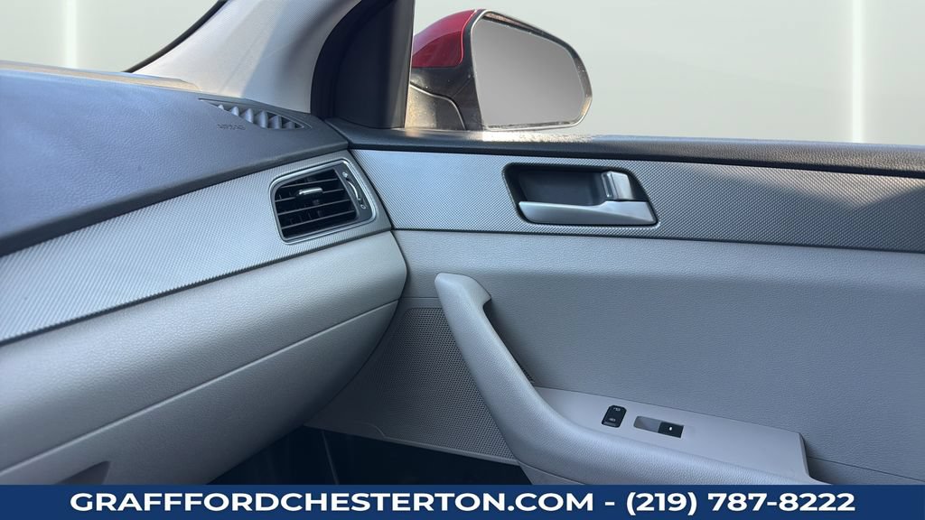 Used 2015 Hyundai Sonata SE FWD image 13