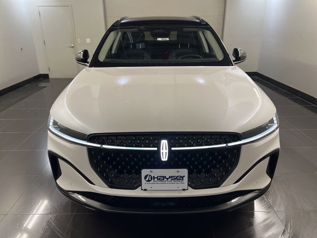 New 2026 Lincoln Nautilus Reserve AWD/4WD image 2