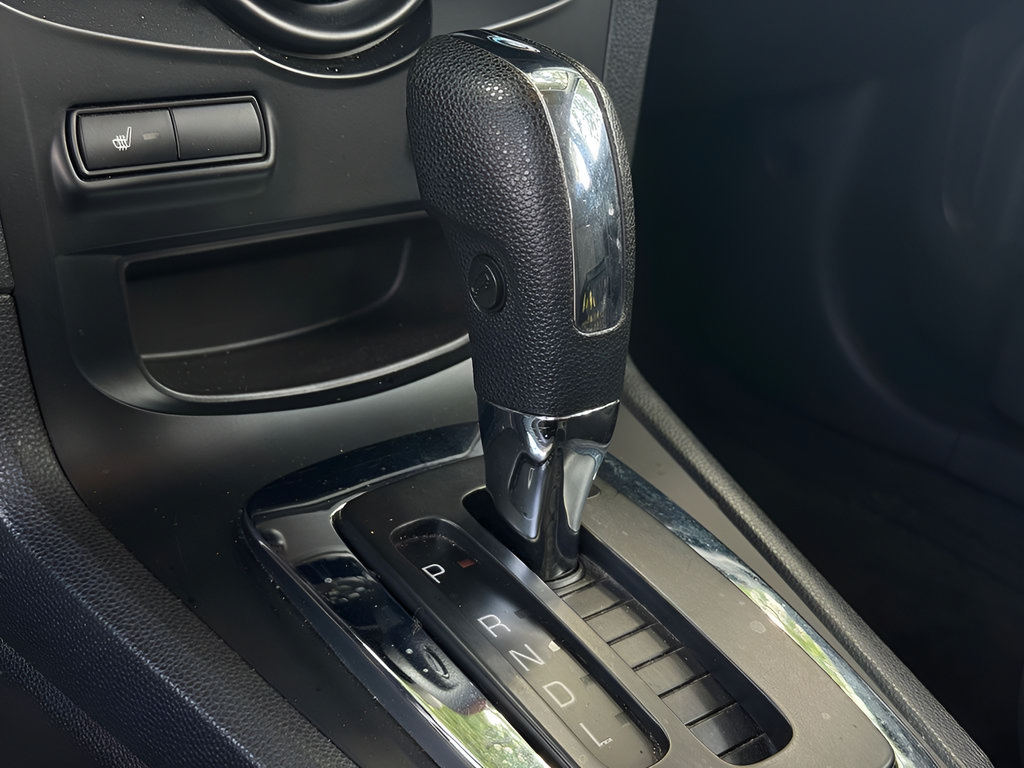 Used 2012 Ford Fiesta SE FWD image 27