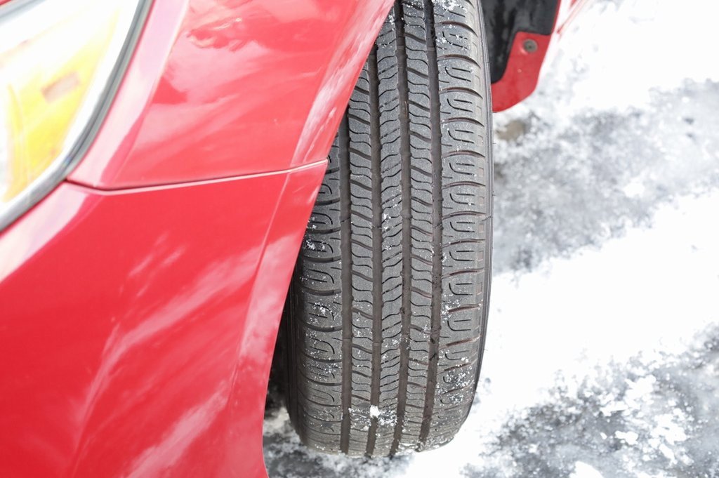 Used 2013 Toyota Camry LE image 4