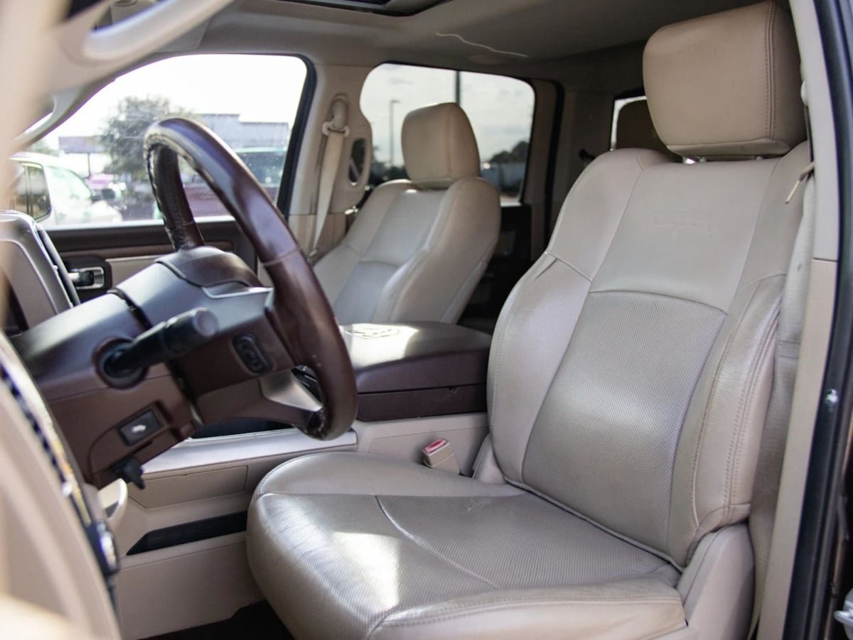 Used 2016 RAM 1500 Laramie w/ Convenience Group RWD image 20