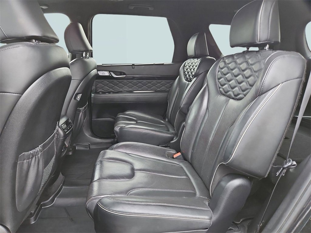 Used 2022 Hyundai Palisade Calligraphy w/ Winter Package image 23