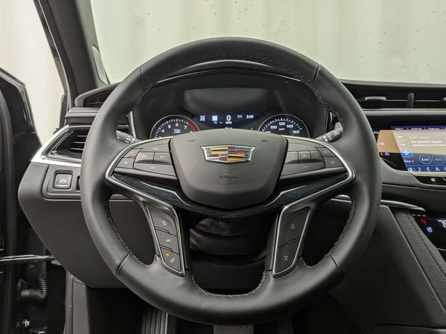 Used 2026 Cadillac XT5 Premium Luxury w/ Driver Assist Package AWD/4WD image 10