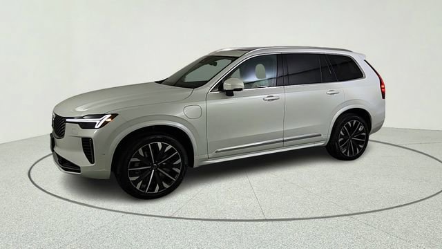 New 2026 Volvo XC90 T8 Ultra w/ Protection Package AWD/4WD image 3