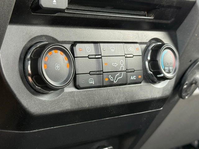 Used 2017 Ford F550 4x4 Regular Cab Super Duty image 12