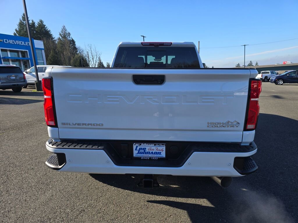 New 2026 Chevrolet Silverado 2500 High Country w/ High Country Premium Package AWD/4WD image 6