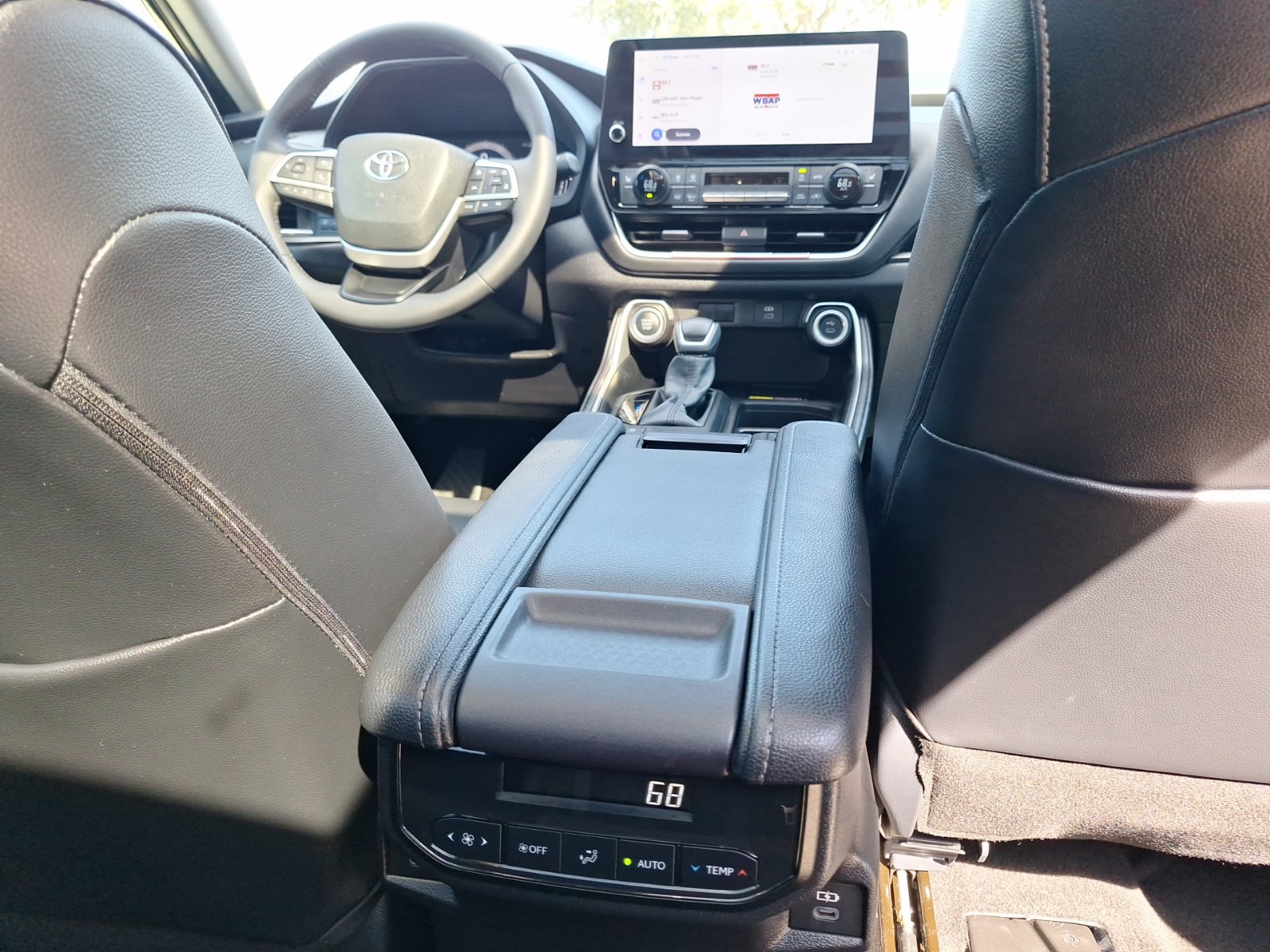Used 2026 Toyota Grand Highlander AWD image 32