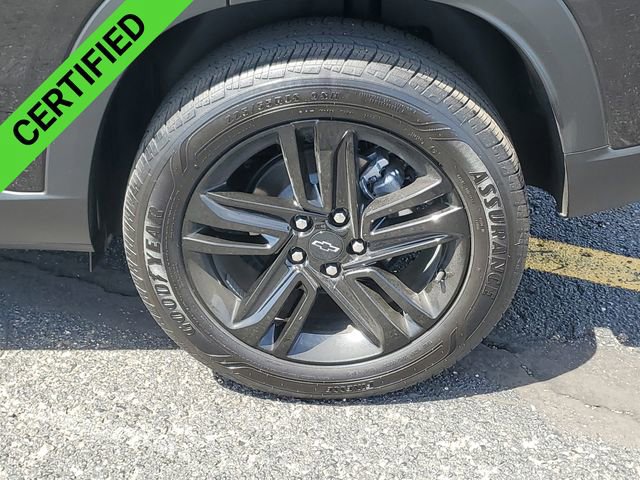 Certified 2025 Chevrolet Trax ACTIV w/ Driver Confidence Package FWD image 32