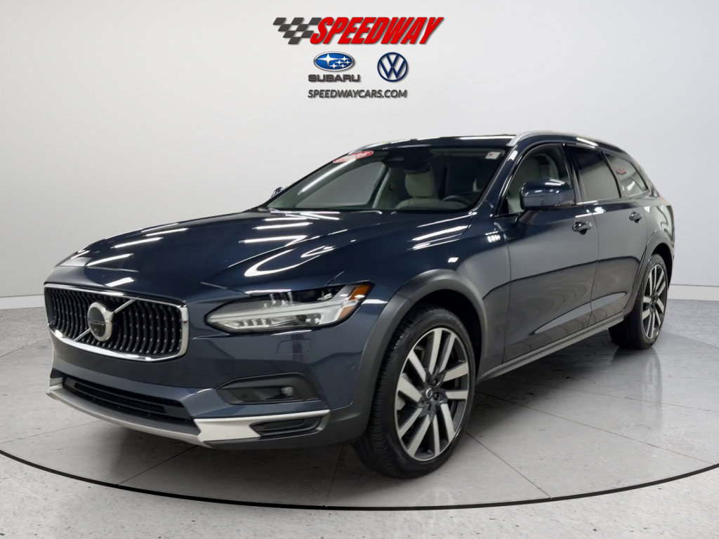 Used 2025 Volvo V90 B6 Cross Country Plus w/ Climate Package AWD/4WD image 12