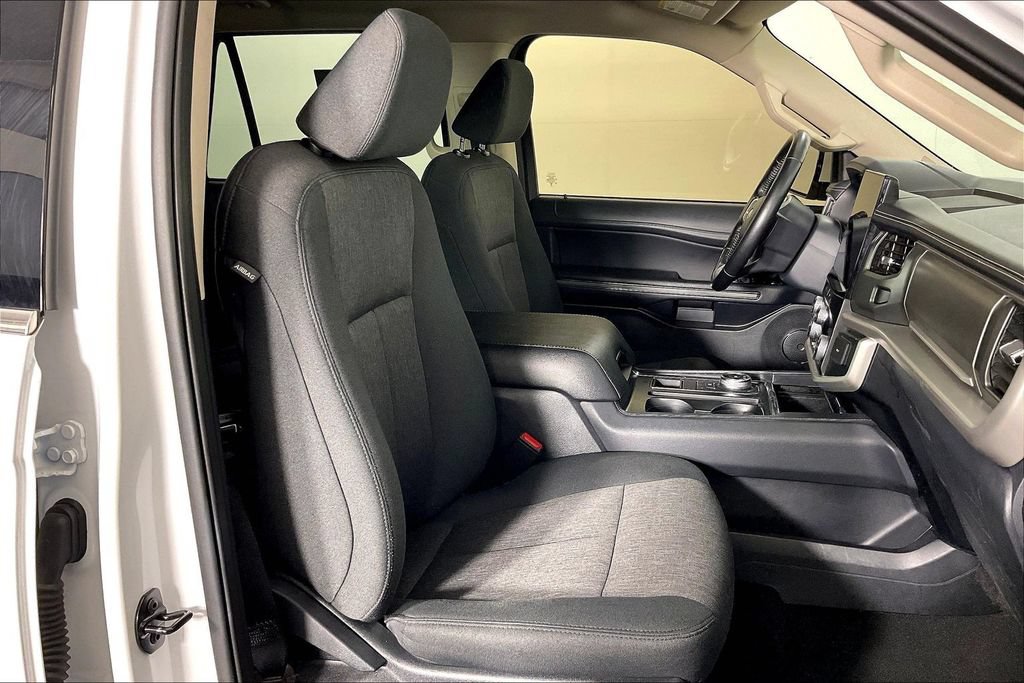 Used 2024 Ford Expedition XLT RWD image 10
