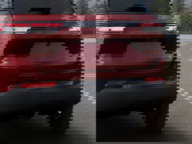 New 2025 Jeep Grand Cherokee Limited image 13