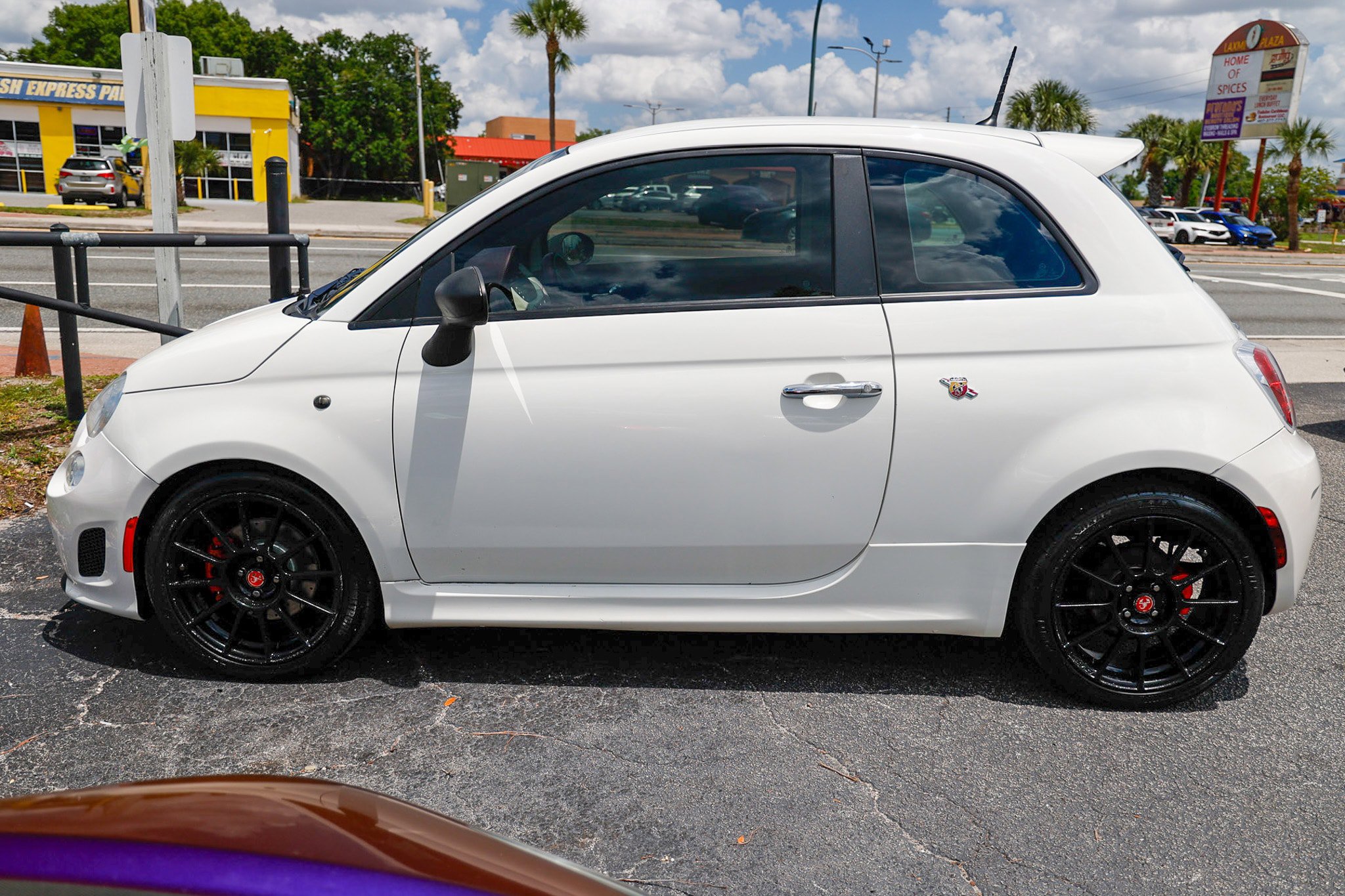 Used 2015 FIAT 500 Abarth FWD image 4