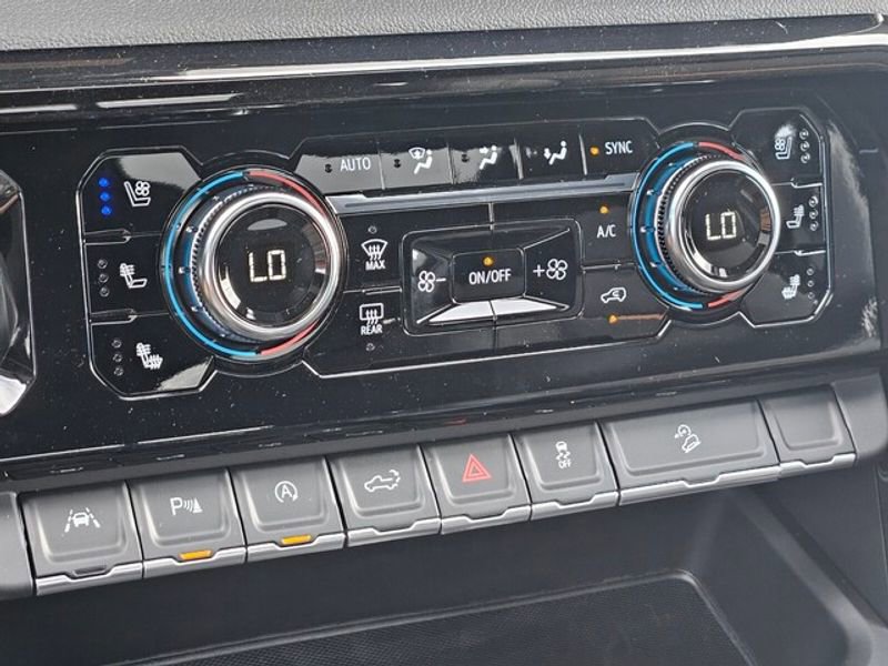 New 2026 GMC Sierra 1500 AT4 w/ AT4 Premium Package image 20