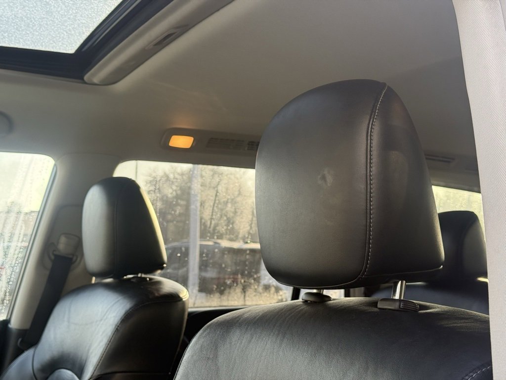 Used 2016 INFINITI QX80 Luxe w/ 22" Wheel Package image 11