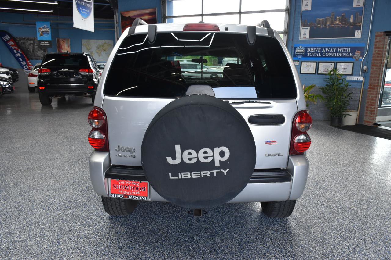 Used 2006 Jeep Liberty Sport AWD/4WD image 6