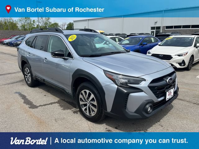 Certified 2025 Subaru Outback Premium AWD/4WD image 7
