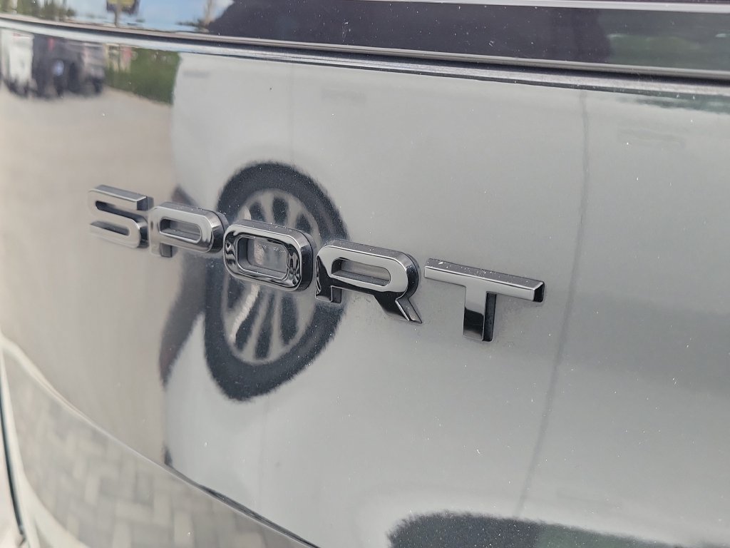 Certified 2024 Land Rover Range Rover Sport SE AWD/4WD image 10