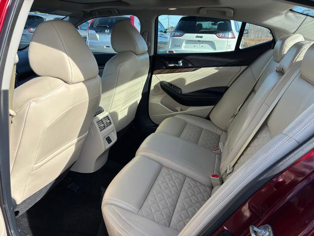 Used 2018 Nissan Maxima Platinum image 11