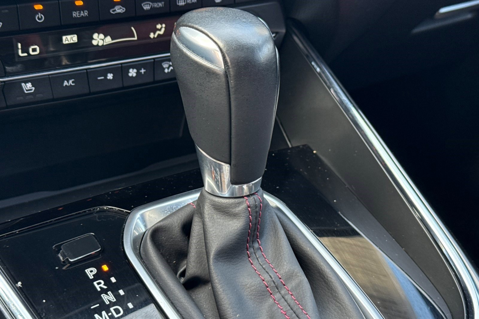 Used 2023 MAZDA CX-9 Carbon Edition image 16