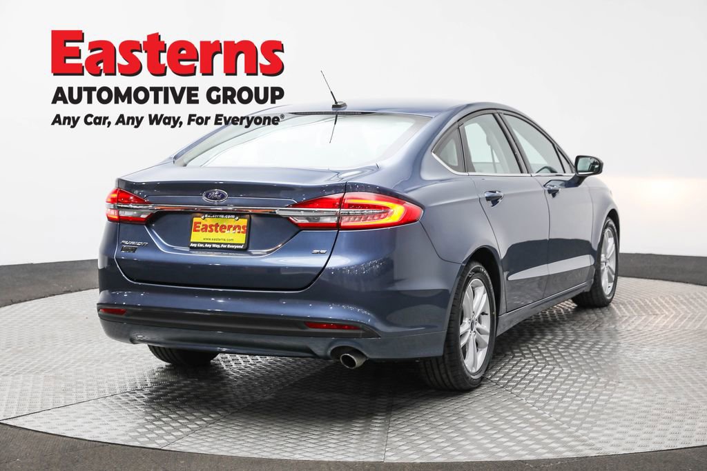 Used 2018 Ford Fusion SE image 5