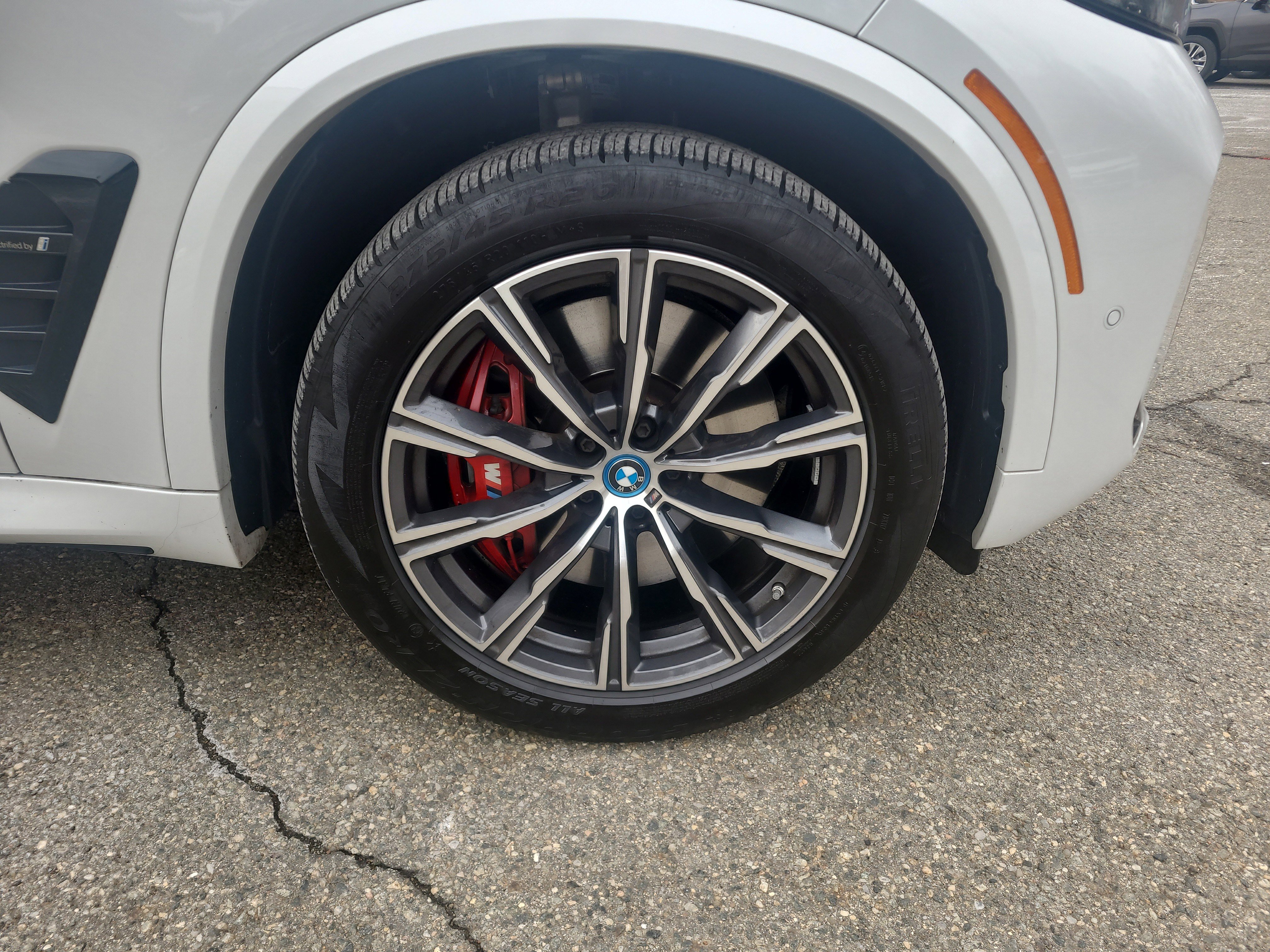 Used 2024 BMW X5 xDrive50e w/ M Sport Package image 13