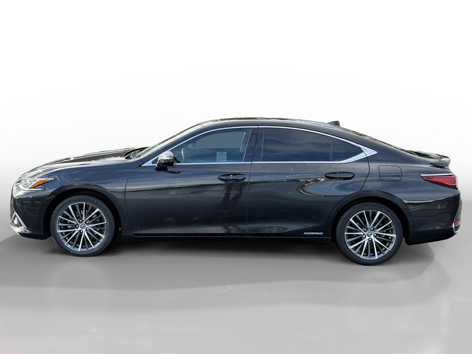 Used 2022 Lexus ES 300h w/ Premium Package image 2