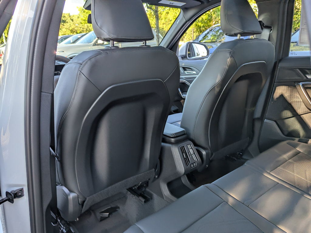 New 2027 BMW X1 xDrive28i AWD/4WD image 30