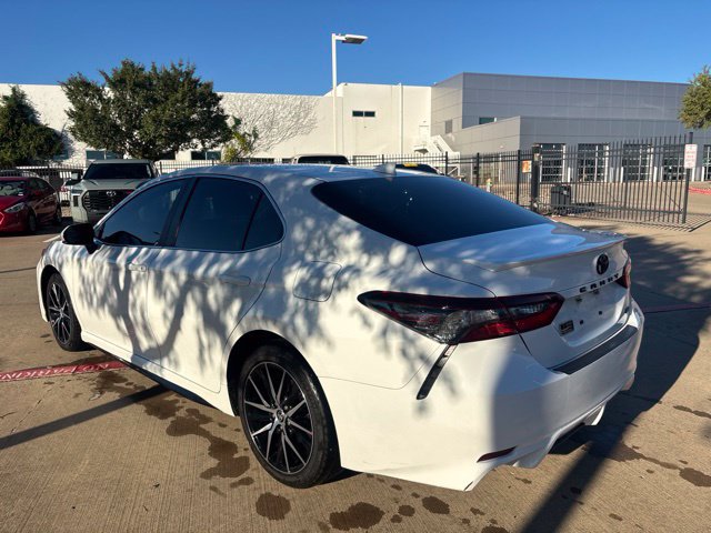 Used 2024 Toyota Camry SE FWD image 7