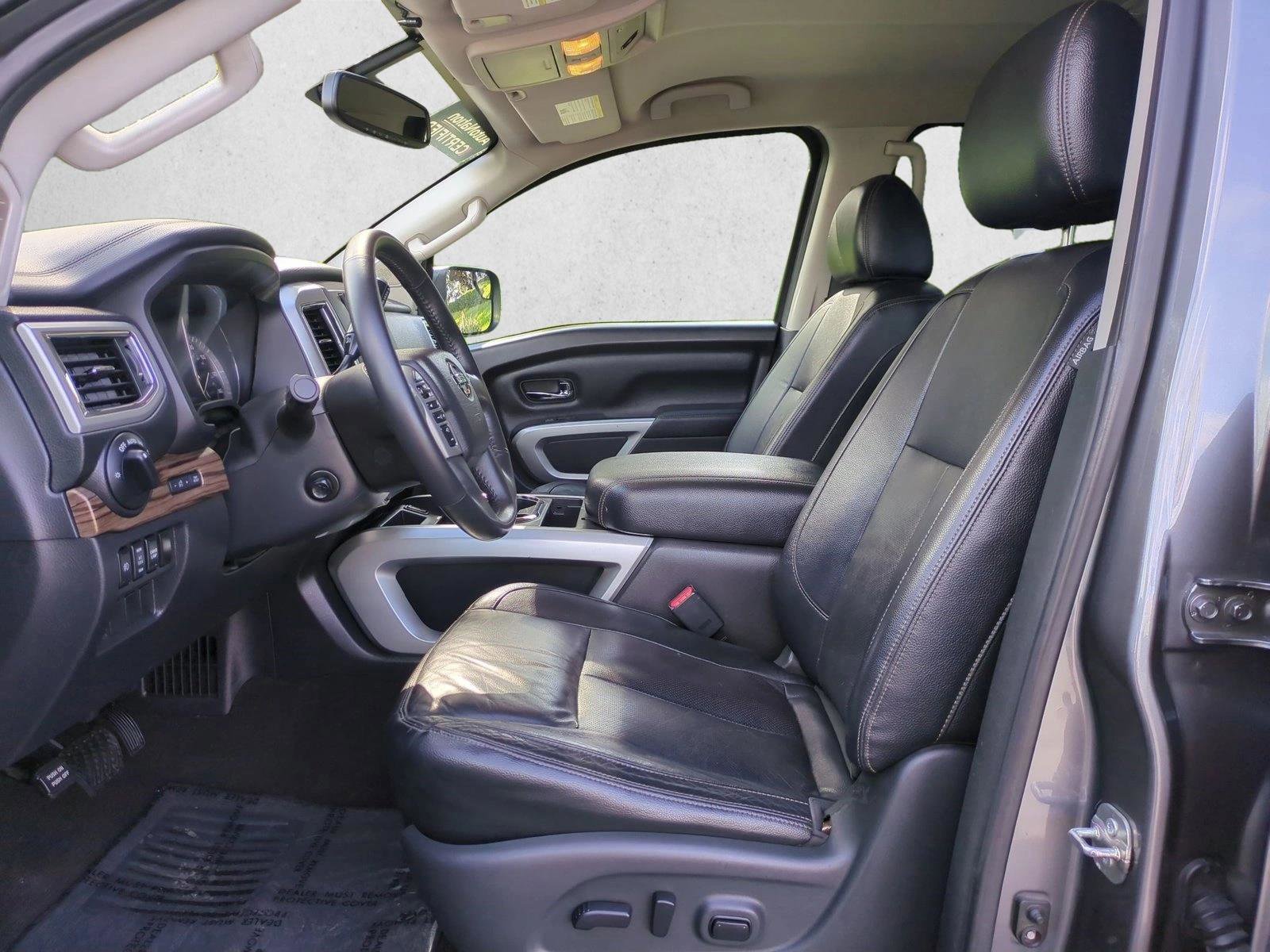 Used 2018 Nissan Titan SL AWD/4WD image 15