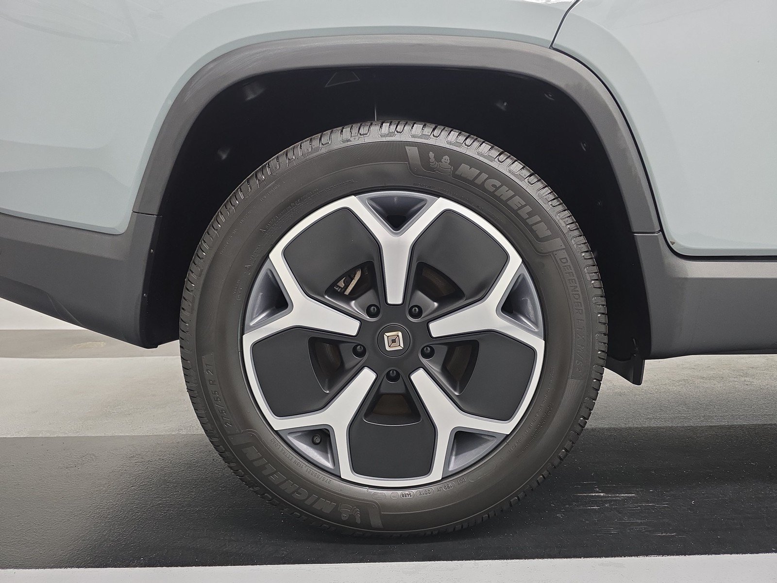 Used 2024 Rivian R1T Adventure AWD/4WD image 12