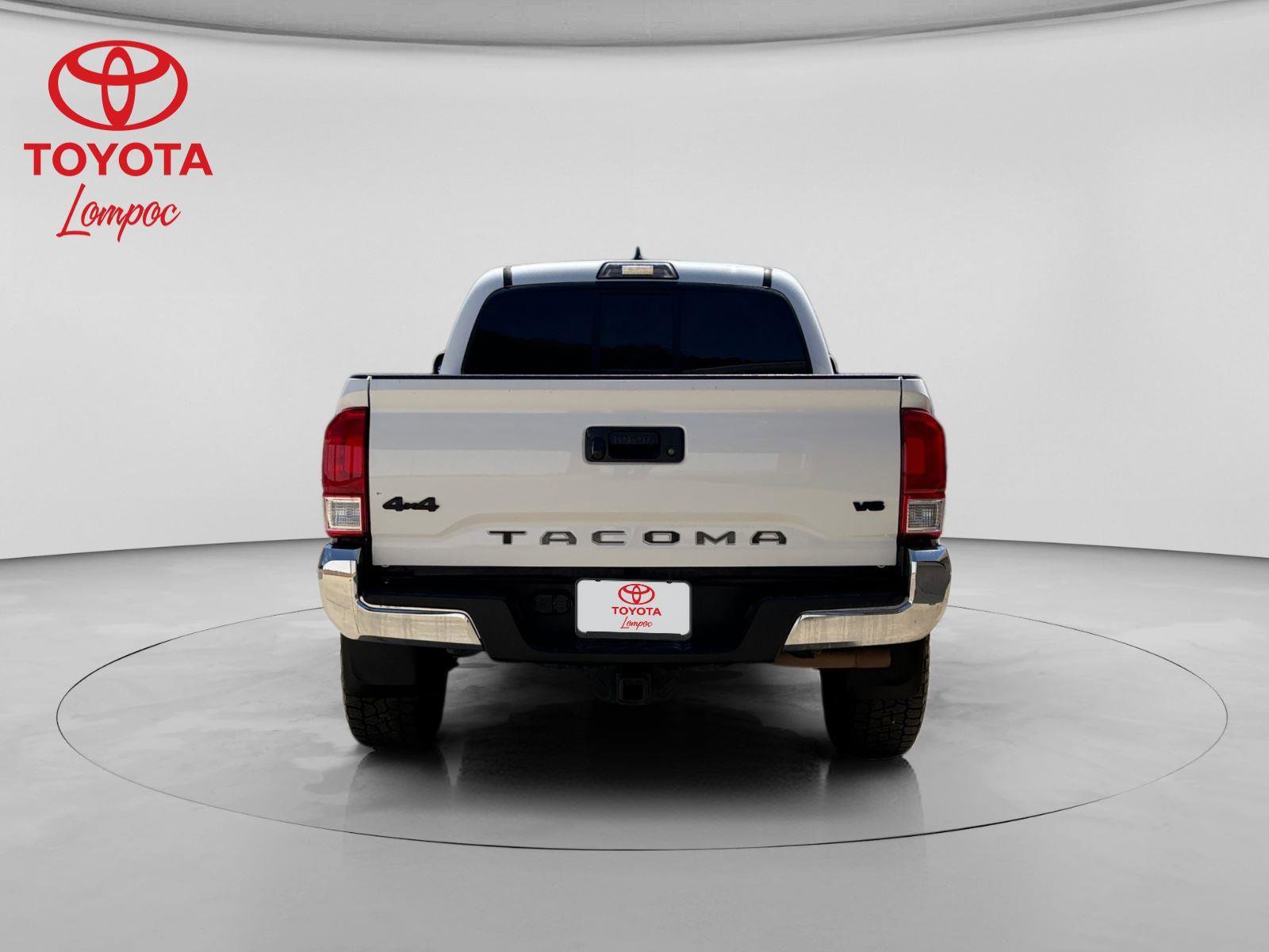 Used 2017 Toyota Tacoma SR5 w/ Tow Package AWD/4WD image 5