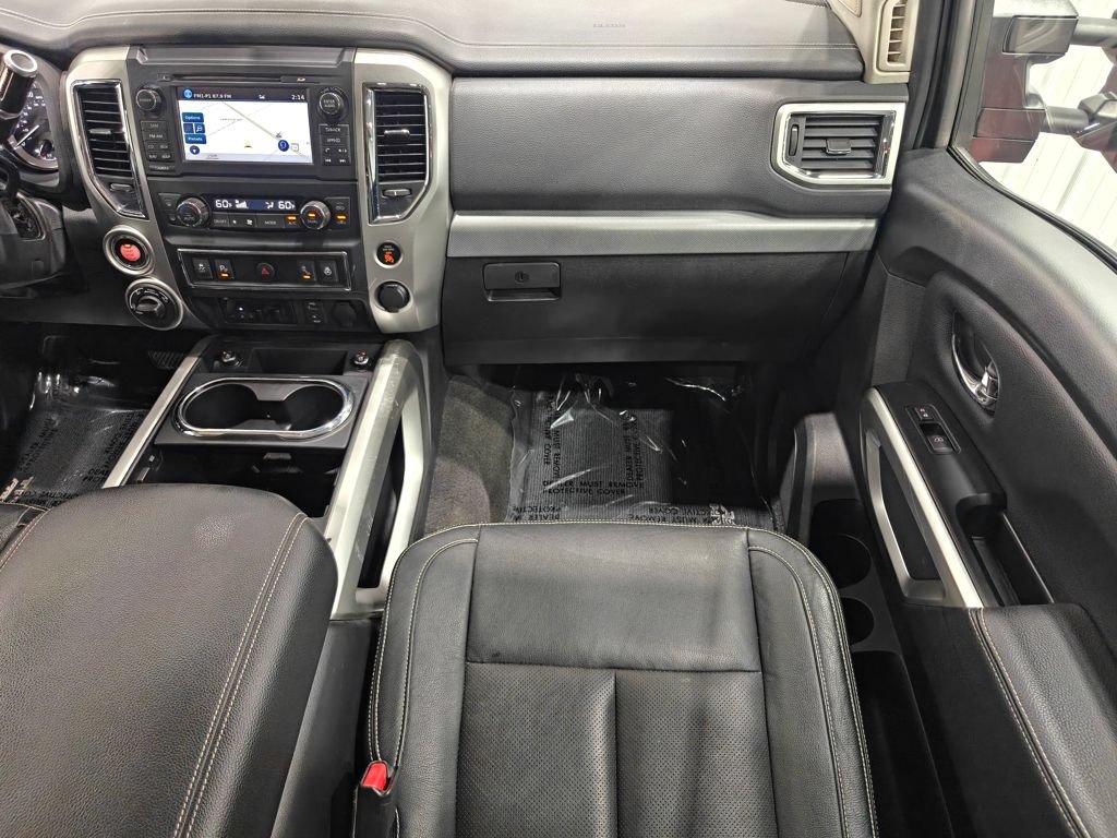 Used 2018 Nissan Titan PRO-4X w/ Pro-4x Convenience Package AWD/4WD image 29