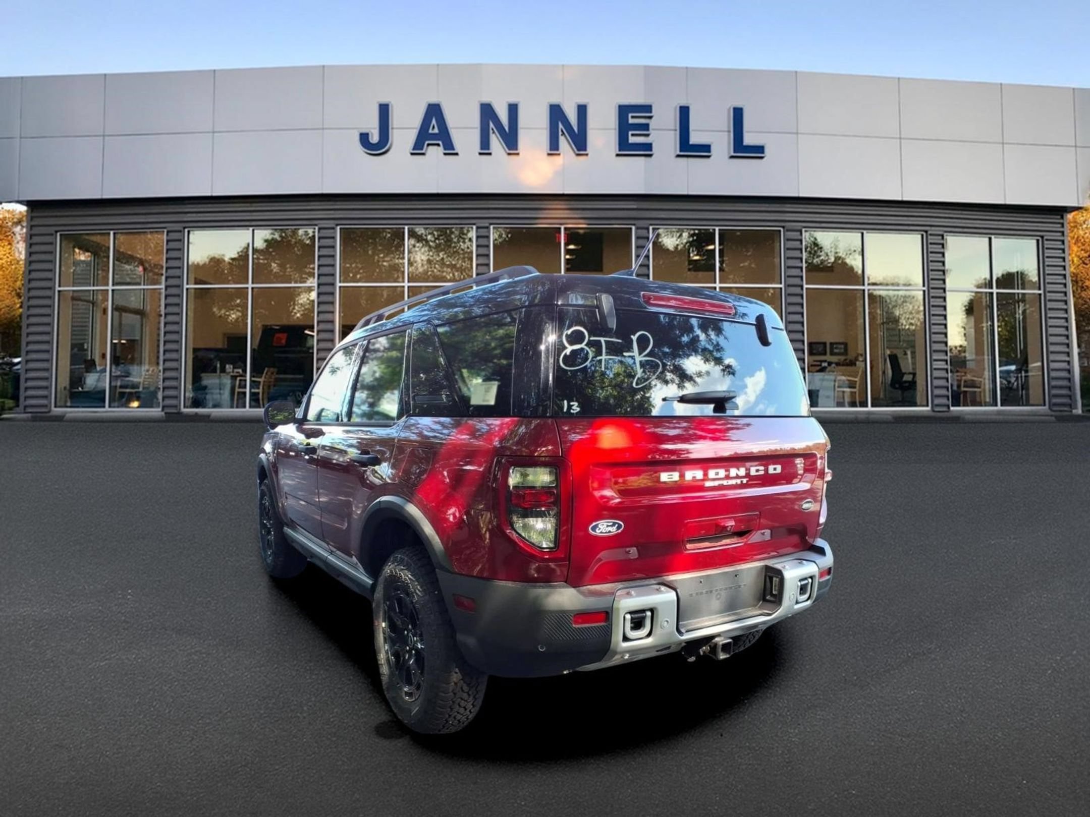 New 2026 Ford Bronco Sport Outer Banks w/ Sasquatch Outer Banks Package AWD/4WD image 4
