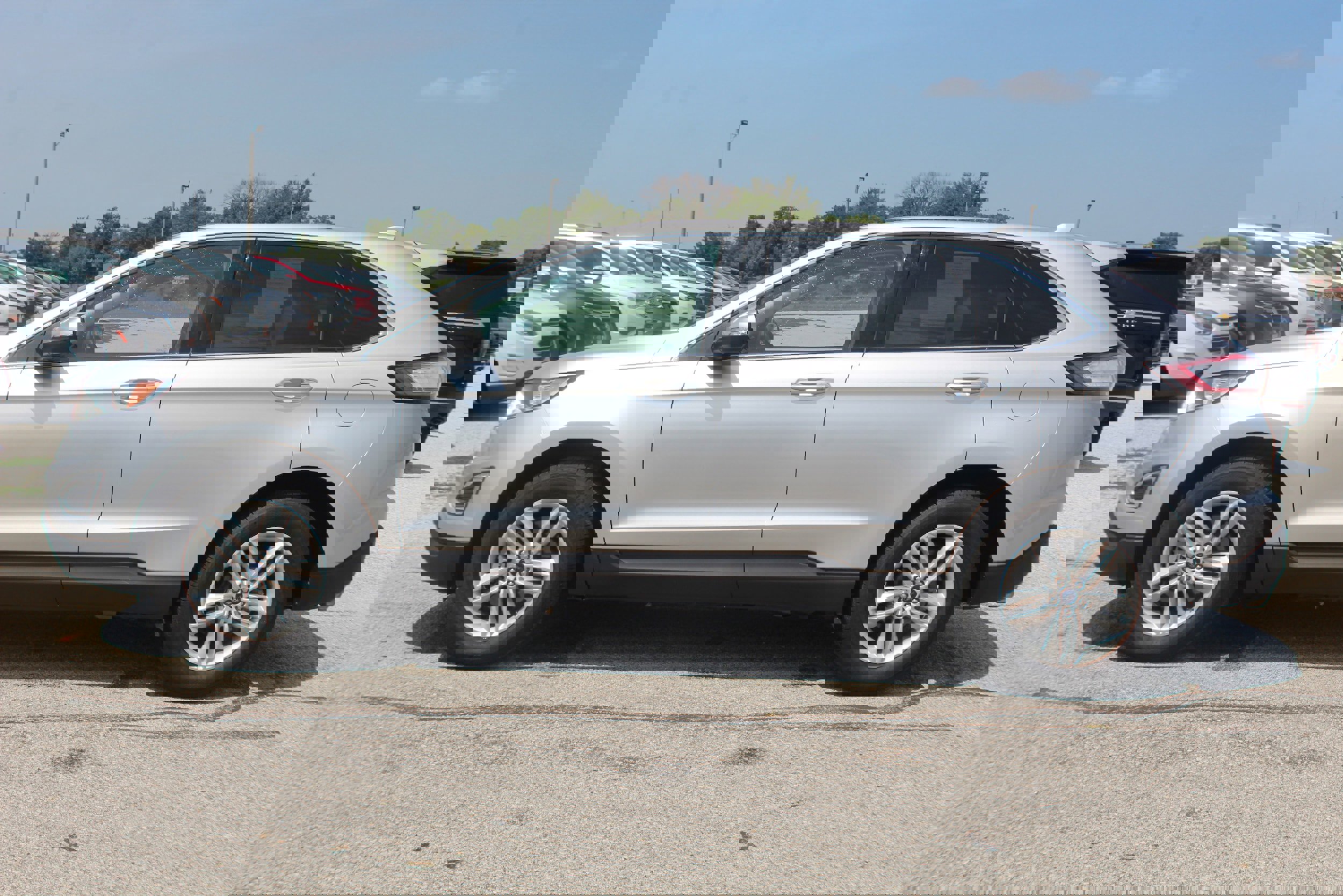 Used 2016 Ford Edge SEL w/ Equipment Group 201A image 8