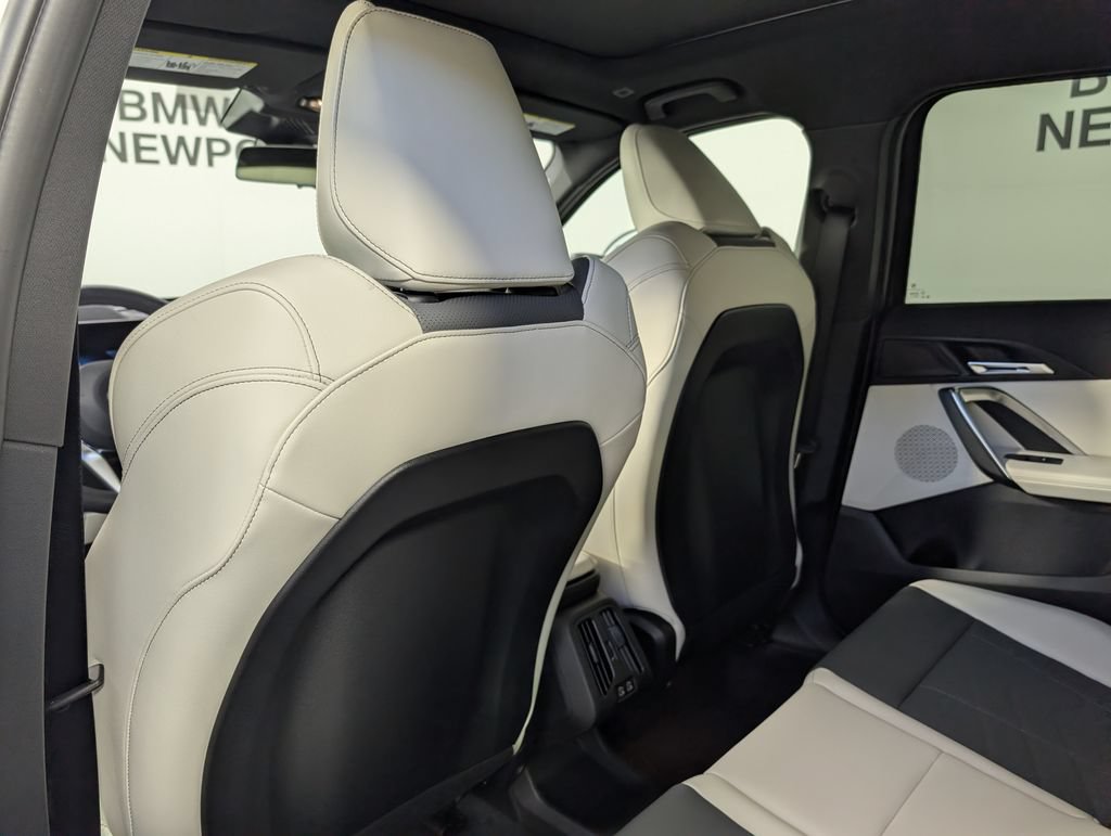 New 2026 BMW X1 xDrive28i w/ Technology Package AWD/4WD image 14