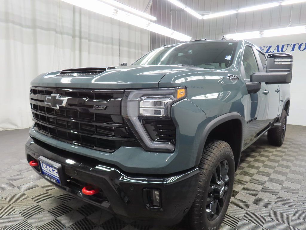 Used 2025 Chevrolet Silverado 2500 LT w/ Trail Boss Package image 6