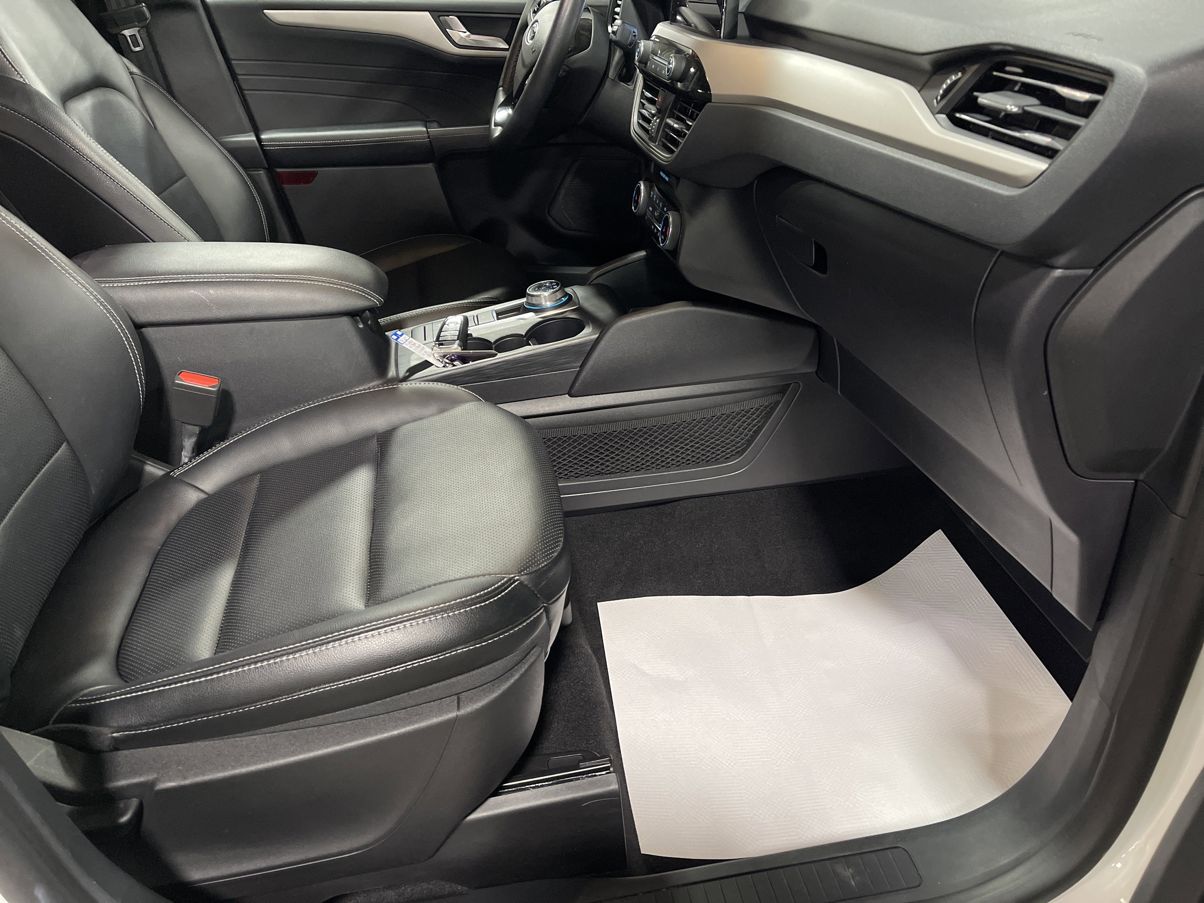 Used 2022 Ford Escape SEL w/ Technology Package image 13