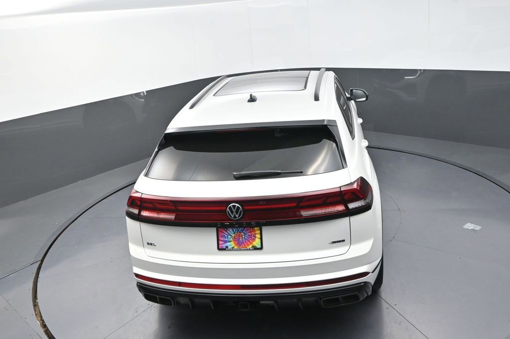 New 2026 Volkswagen Atlas Cross Sport SEL R-Line image 18