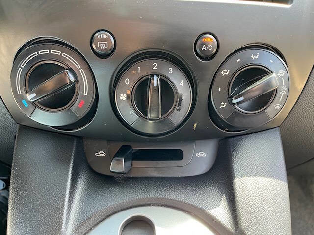 Used 2012 MAZDA MAZDA2 Sport image 18