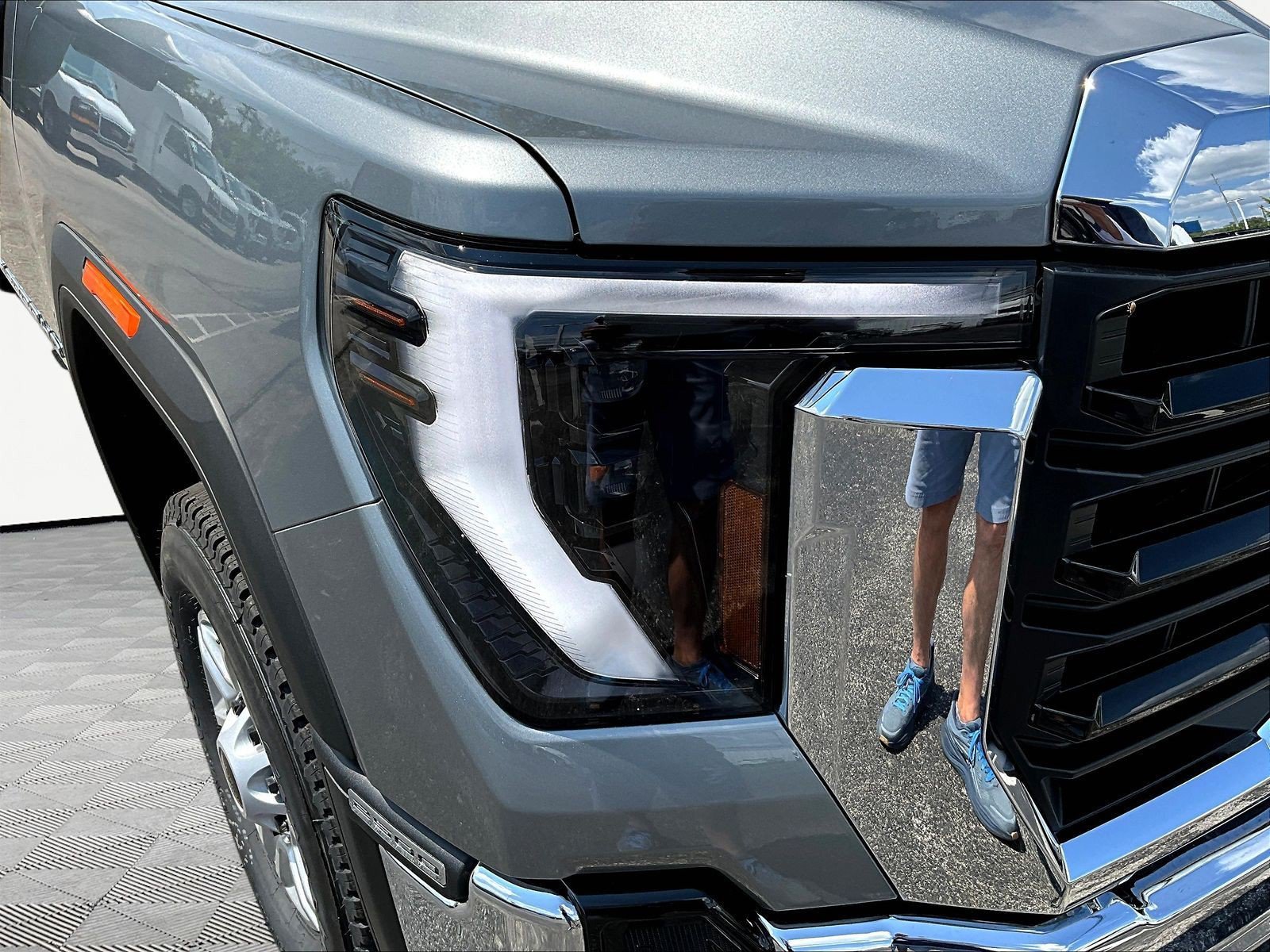 New 2026 GMC Sierra 2500 Pro w/ Convenience Package AWD/4WD image 8