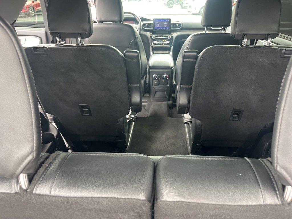 Used 2022 Ford Explorer Limited w/ Equipment Group 301A image 12